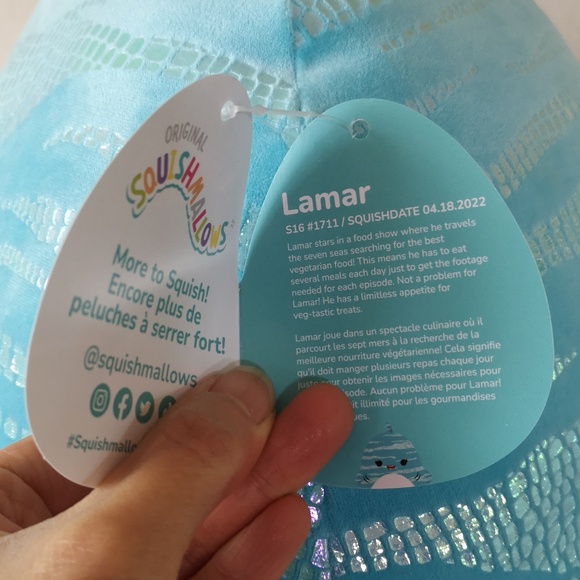 Squishmallow 16 inches Lamar, blue shark - Picture 6 of 6